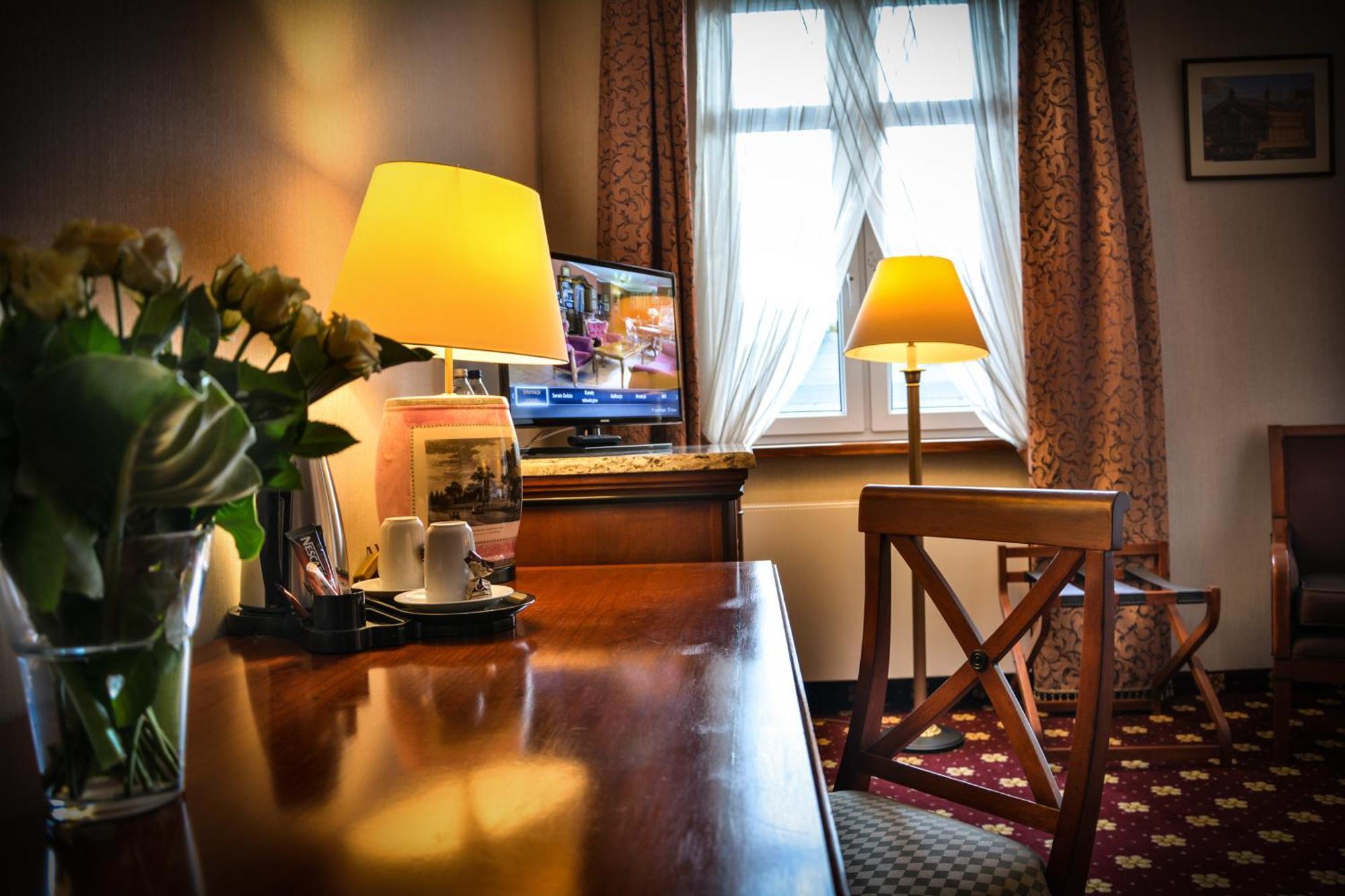 Komoda Club Residence Kaliszki Rom bilde