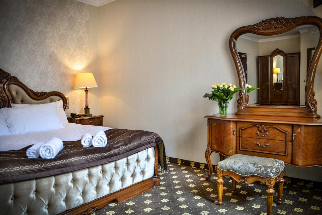 Komoda Club Residence Kaliszki Rom bilde