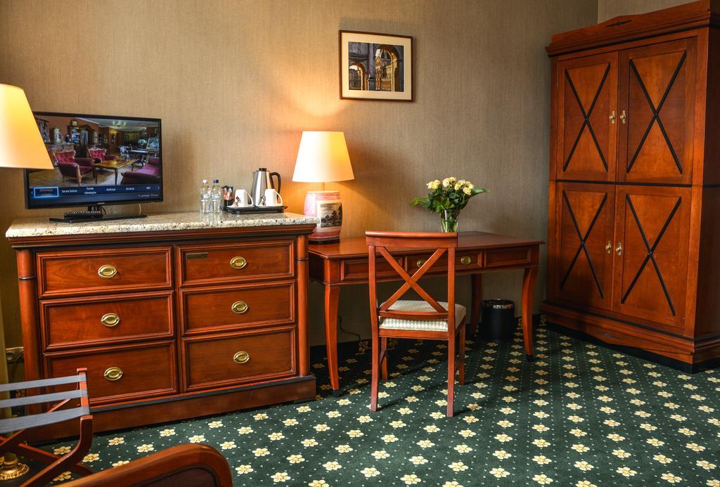 Komoda Club Residence Kaliszki Rom bilde