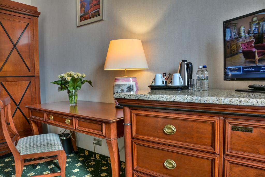 Komoda Club Residence Kaliszki Rom bilde